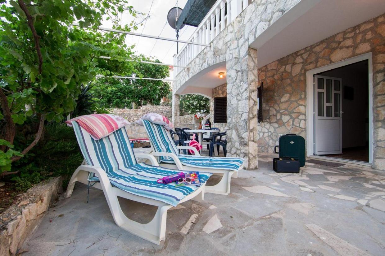 Silver Beach Apartments Віс Екстер'єр фото